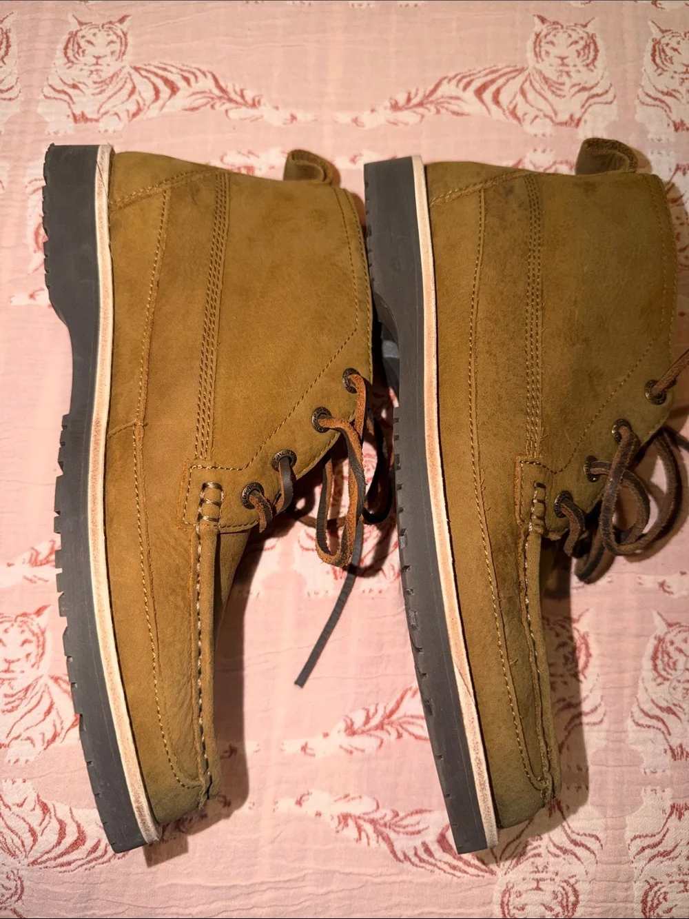 Men's Sperry Casual Suede Chukka Boots in Olive Brown